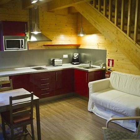 Apartamentos El Bosquet Sant Cugat del Vallès Kamer foto