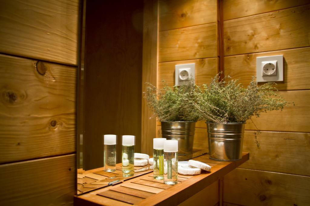 Apartamentos El Bosquet Sant Cugat del Vallès Buitenkant foto