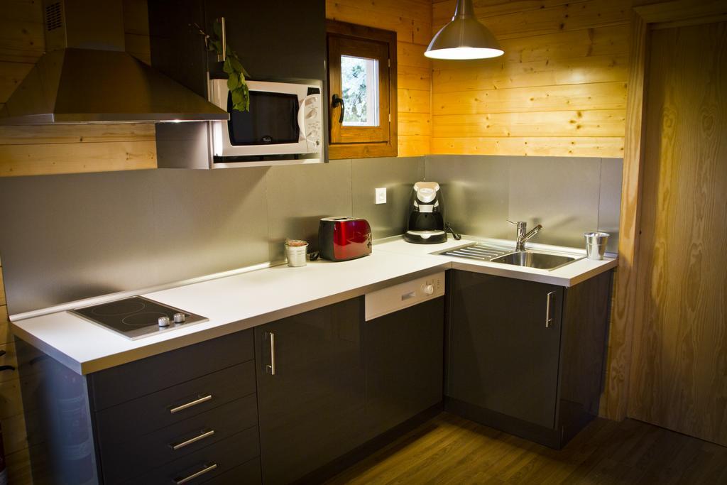 Apartamentos El Bosquet Sant Cugat del Vallès Kamer foto