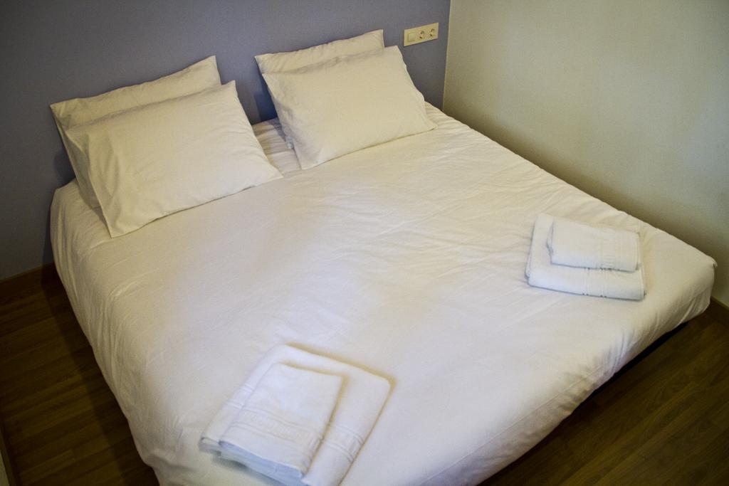 Apartamentos El Bosquet Sant Cugat del Vallès Buitenkant foto